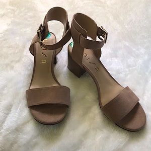 NWOT UNISA Taupe Suede Block Heel